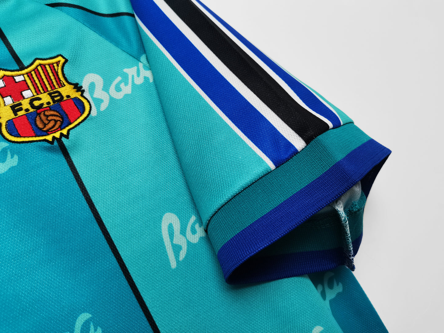 1995/97 Barcelona Away Retro Kit